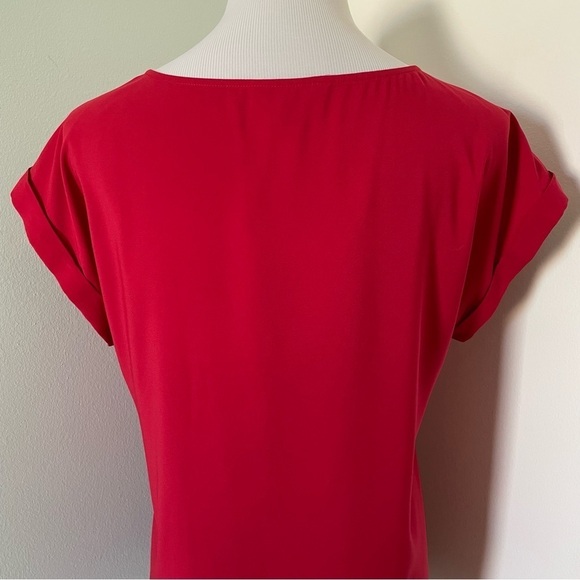 Express Women’s Short Sleeved Criss Cross Neck Red Blouse Size M - Picture 7 of 9